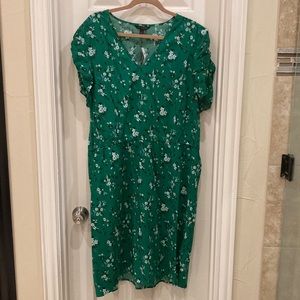 Banana Republic dress - green floral - NWT